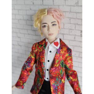 Mattel BTS V Idol Fashion Doll 11 Inch K-Pop Figure IDOL Outfit Displayed